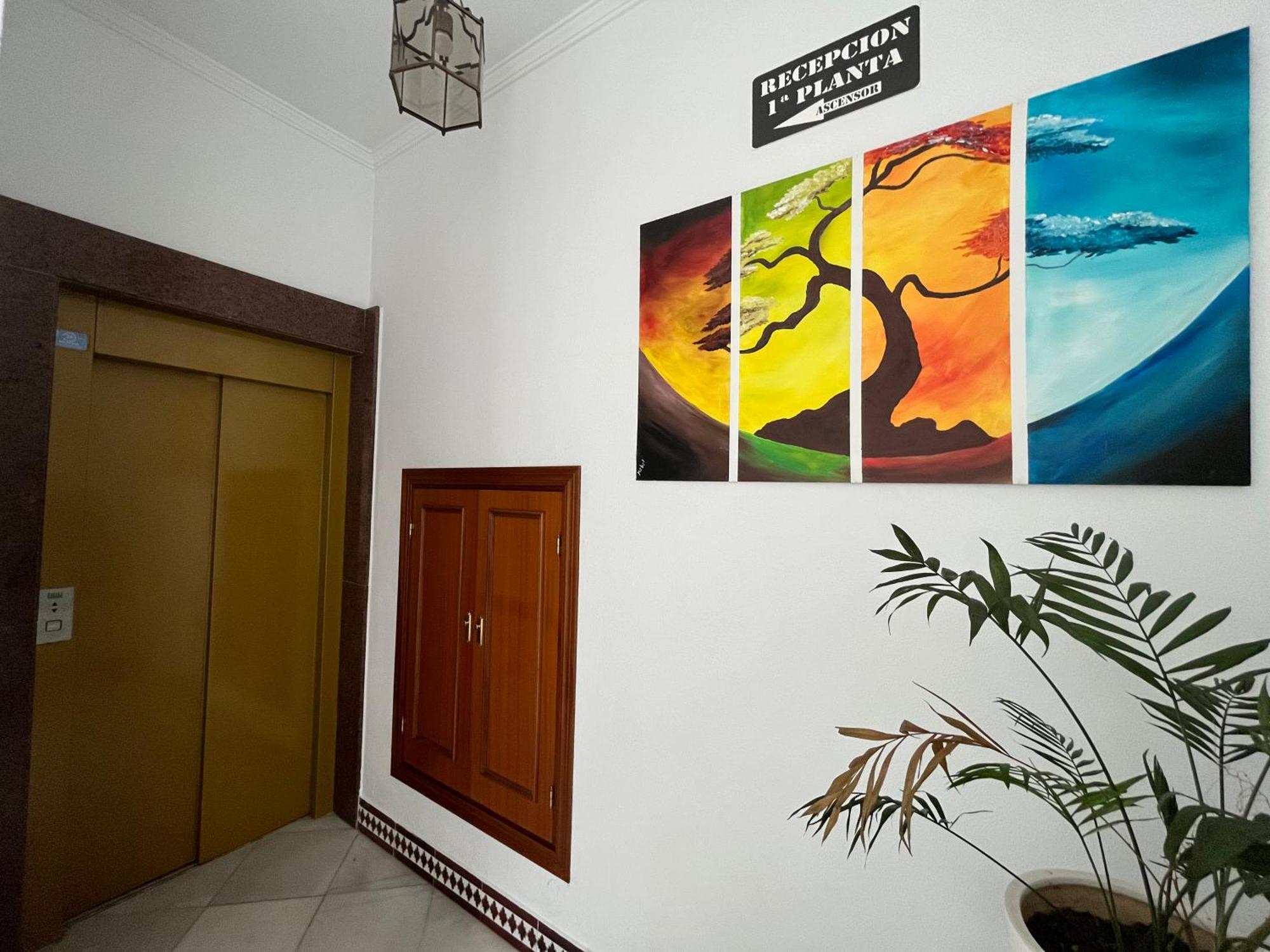 Hostel Conil كونيل ذي لا فرونتيرا المظهر الخارجي الصورة